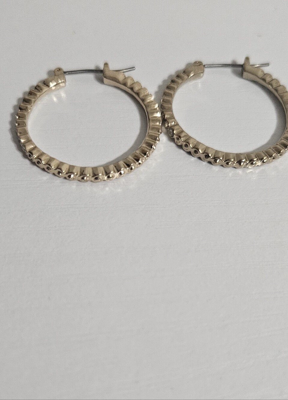 Avon Gold Textured Hoop Earrings - Scalloped Edge